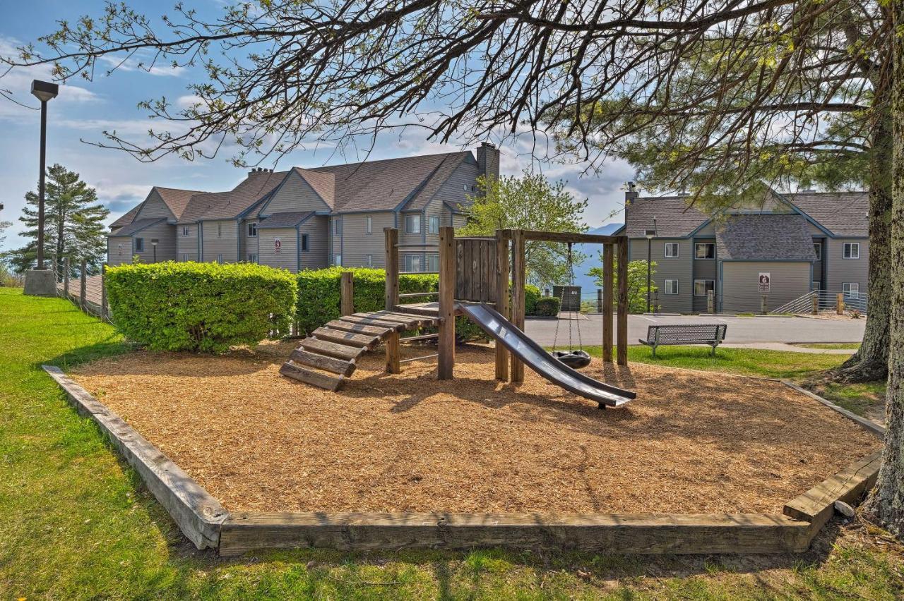 Gatlinburg Condo With Pool, Hot Tub, And Mtn Views! エクステリア 写真
